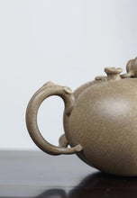 Load image into Gallery viewer, "Shou Tao/寿桃🍑" Qing Duan Mud Zisha Teapot from Yunsongtang