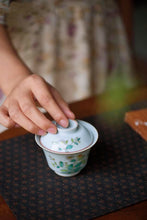 Load image into Gallery viewer, Ancient Painted Chrysanthemum lesser Zou Gaiwan 120ml