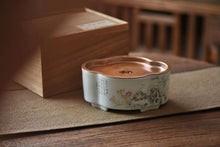 Load image into Gallery viewer, "Hand-painted Wangyou Flower Lake Stone Bronze Tea Boat" / "Popular Poems and Old Rock Clay Meng Chen Teapot"