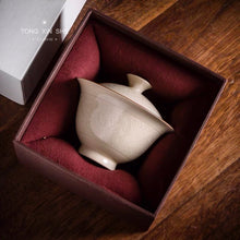 Load image into Gallery viewer, Carved lotus lotus leaf high foot gaiwan 120ml
