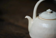 Load image into Gallery viewer, Soda Glazed Teochew Kettle