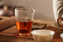 Load image into Gallery viewer, Yi Wu Puer Sheng tea in the nineties