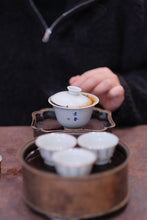 Load image into Gallery viewer, Treasured at Tongxinshe Teahouse: A Brew of 1998 Jiuqu Rou Gui Rock Tea
