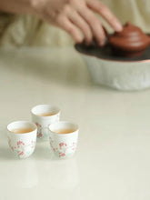 Load image into Gallery viewer, Tongxinshe Teahouse · Bone-Free Color Plum &amp; Bamboo "Double Purity" Fragrance-Sniffing Cup /梅竹双清闻香杯
