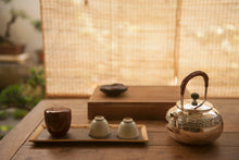 Load image into Gallery viewer, Tongxinshe Teahouse Recommendation: 9999 Pure Silver &quot;Taotie Pattern Beast-Mouth Silver Teapot&quot; – A Heritage Treasure from Hong&#39;s Collection
