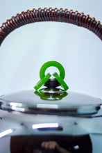 Load image into Gallery viewer, Tongxinshe Teahouse Launches New Mirror-Finished Pure Silver Teapot | A Treasure from Hongji: Premium for Boiling Water, Noble for Brewing Tea
