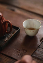 Load image into Gallery viewer, Exploring the Realm of Tea: The &quot;Qingpingyue&quot; Portable Tea Set at Tongxin She Teahouse
