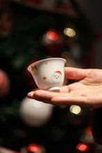 Load image into Gallery viewer, Christmas Limited Edition | Tongxinshe Teahouse Hand-Painted Master Teacups, Brimming with Winter Romance🎄🍵
