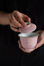 Load image into Gallery viewer, Jingdezhen hand-painted pastel swan gaiwan and teacup
