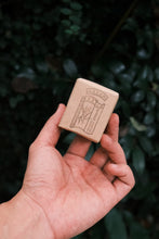 Load image into Gallery viewer, A Ruby Hue Holds Autumn&#39;s Essence: Tongxinshe Teahouse Presents Limited-Edition &quot;Jiuqu Hongmei&quot; for Autumn 九曲红梅
