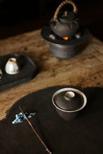 Load image into Gallery viewer, Tongxin She Tea Set Recommendation: The &quot;Kong Ji&quot; Gaiwan, Holding the Long Years
