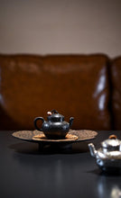 Load image into Gallery viewer, Tongxin She Teahouse · Handmade Small Silver Teapot: A Dual-Model Tasting of Vintage and Vertical Pattern, Double Elegance in 80cc
