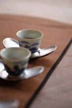 Load image into Gallery viewer, Set of 4 hand-painted blue and white landscape-wrapped silver teacups, capacity 30cc。
