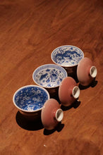Load image into Gallery viewer, New at Tongxin She Teahouse: The Charm of Porcelain in Cowpea Red Gaiwan
