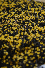 Load image into Gallery viewer, A Ruby Hue Holds Autumn&#39;s Essence: Tongxinshe Teahouse Presents Limited-Edition &quot;Jiuqu Hongmei&quot; for Autumn 九曲红梅
