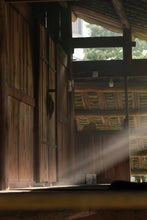 Load image into Gallery viewer, Tongxin She 2026 Tongmuguan Old-Clump Black Tea New Launch | Bearing Mountain Bones, Sipping Years, One Brew Reveals Tongmu 老枞红茶
