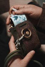 Load image into Gallery viewer, Hanxiangji · Three Friends of Winter Mini‑Portable Mug Curated by Tongxinshe Teahouse Landscape rests within a tiny vessel, and tea‑time bliss journeys with you.
