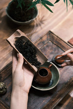 Load image into Gallery viewer, Tongxinshe Teahouse's 2025 Premium Ancient Tree "Dongfanghong" Fenghuang Dancong/特级古树东方红。
