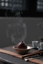 Load image into Gallery viewer, Time-Aged Rhythm of Ancient Groves – Tongxin She&#39;s 2018 Huiyuan Keng Luxiu Old Arbor Shui Xian
