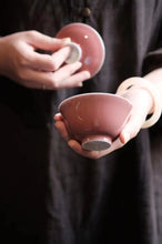 Load image into Gallery viewer, Cowpea red glaze small gaiwan
