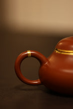 Load image into Gallery viewer, Tongxinshe Teahouse&#39;s collection of purple clay teapots &quot;Hui Yunjie pear-shaped Dahongpao red clay pot&quot;
