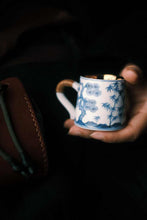Load image into Gallery viewer, Hanxiangji · Three Friends of Winter Mini‑Portable Mug Curated by Tongxinshe Teahouse Landscape rests within a tiny vessel, and tea‑time bliss journeys with you.
