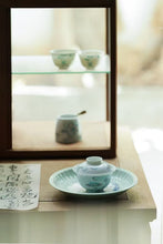 Load image into Gallery viewer, Tongxinshe Teahouse | Doucai Auspicious Cloud Gaiwan: An Elegant and Auspicious Tea Ceremony Affair
