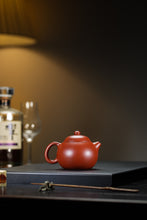 Load image into Gallery viewer, Tongxinshe Teahouse 2026 Collection Recommendation: Exquisite Black-bodied Zhuni Xishi Purple Clay Teapot by Qin Xin

