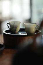 Load image into Gallery viewer, Tongxin She Teahouse | Ting Lan · Blue-and-White Orchid Ear Cups (Limited Edition)
