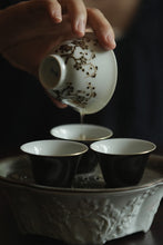 Load image into Gallery viewer, Tongxin She Teahouse Recommends: Ink Plum Gilded Gaiwan and Master Cup – A Cup Holds the Pure Soul of Plums and Snow
