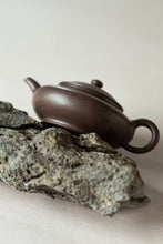 Load image into Gallery viewer, Tongxin She Tea House · Collection Recommendation Wolong Teapot/120cc
