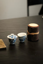 Load image into Gallery viewer, Blue-and-White Pine Portable Gongfu Tea Set/青松🌲青花随身功夫茶组
