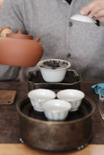 Load image into Gallery viewer, Rare "Niurou" Launched | Tongxinshe Teahouse’s 2025 Niulan Keng Rou Gui with Two Charcoal-Roasted Versions, Presenting Authentic Rock Tea Flavor
