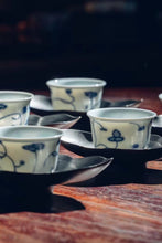 Load image into Gallery viewer, New Arrival at Tongxinshe Teahouse: Blue and White Ganoderma Cup – A Touch of Ming Dynasty Elegance in Every Sip

