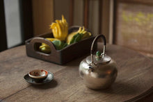 Load image into Gallery viewer, 9999 Silver pot among fish and lotus leaves(鱼戏莲叶间纯银烧水壶)
