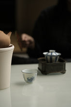 Load image into Gallery viewer, Tongxinshe Teahouse Collection: Blue and White Sanjing Indigo Silver-Rimmed Master Cup — A Private Tea Realm Only for You
