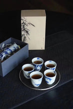 Load image into Gallery viewer, Tongxin Tea House Exclusive | Hand-Painted Blue and White Bamboo Shadow Tea Cup Set
