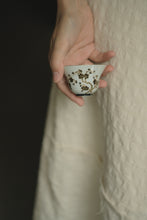 Load image into Gallery viewer, Tongxin She Teahouse Recommends: Ink Plum Gilded Gaiwan and Master Cup – A Cup Holds the Pure Soul of Plums and Snow
