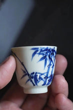 Load image into Gallery viewer, Tongxin Tea House Exclusive | Hand-Painted Blue and White Bamboo Shadow Tea Cup Set
