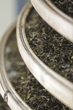 Load image into Gallery viewer, 2025 Tongxinshe Teahouse Launches a Rare Dancong Tea – Ancient Tree Big Bone Tribute Dancong/古树大骨贡
