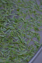 Load image into Gallery viewer, 2026 Charcoal-Roasted Tai Mu Mountain Silver Needle White Tea: Worth Its Weight in Gold, the Apex of Silver Needle
