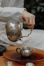 Load image into Gallery viewer, The Beauty of the Silver Teapot in the Autumn Courtyard&#39;s Elegant Rhyme/Qiu Ting pure silver teapot
