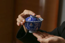 Load image into Gallery viewer, Tongxin She Teahouse recommends the &quot;One Flower, One World Small Tea Bowl&quot; 120ml
