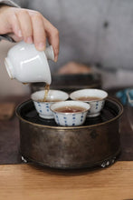 Load image into Gallery viewer, Rare "Niurou" Launched | Tongxinshe Teahouse’s 2025 Niulan Keng Rou Gui with Two Charcoal-Roasted Versions, Presenting Authentic Rock Tea Flavor
