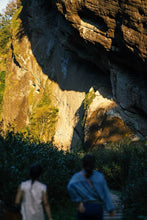 Load image into Gallery viewer, Tongxin She Teahouse 2025 Wuyi Rock Tea Mantuo Peak Huangjingui Tasting 黄金桂
