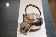 Load image into Gallery viewer, &quot;Dragon Totem Pure Silver Kettle&quot; handmade by Li Xiaobai, inheritor of intangible cultural heritage
