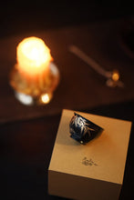 Load image into Gallery viewer, Tongxinshe Teahouse Recommendation:  Ink Rhythm Golden Bamboo Faceted Cup – Black Jade Holds the Fragrance, Golden Bamboo Mirrors the Tea
