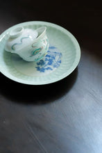 Load image into Gallery viewer, Tongxinshe Teahouse | Doucai Auspicious Cloud Gaiwan: An Elegant and Auspicious Tea Ceremony Affair
