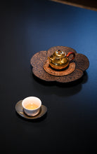 Load image into Gallery viewer, Tongxin She · Start of Spring Pure Gold Teapot | Limited One-of-a-Kind 100cc 120g Handcrafted Collection
