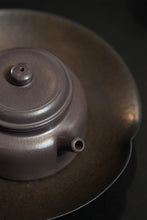 Load image into Gallery viewer, Master Selection | Huang Xueting Handmade Lao Zini Dizhiqing Dezhong Pot (150cc, Limited to 3 Pieces)
